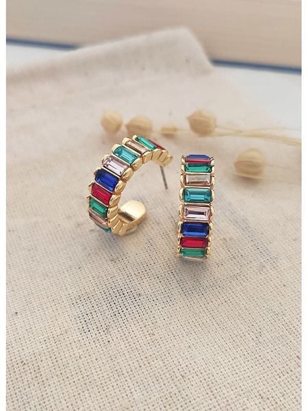 Atelier MIU Pozłacane kolczyki-kreole z cyrkoniami rozmiar: onesize. Żółte kolczyki damskie atelier MIU, z cyrkonią, pozłacane. Za 73.93 zł.