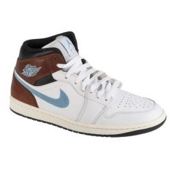 Buty Nike Air Jordan 1 Mid FQ7831-142 białe. Białe buty sportowe na co dzień męskie ze skóry, bez zapięcia, Nike Air Jordan. Za 891.14 zł.