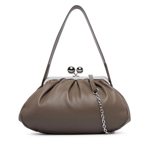 Torebka Weekend Max Mara. Brązowe torebki wieczorowe Weekend Max Mara, bez wzorów, wizytowe, bez kołnierzyka, bez ramiączek. Za 1,839.00 zł.