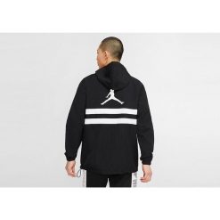 Kurtka męska nike air jordan jumpman logo jacket black. Czarne kurtki treningowe męskie Nike, m, bez wzorów, do biegania. Za 329.00 zł.