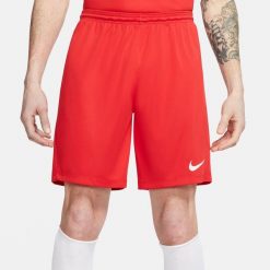 Spodnie piłkarskie męskie Nike Dry Park Iii. Czerwone szorty męskie Nike, bez wzorów, sportowe. Za 133.00 zł.