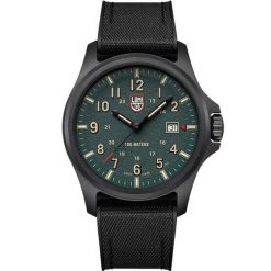 Zegarek męski Luminox XL.1977, Quartz, 43mm, 10ATM. Czarne, analogowe zegarki męskie Luminox. Za 1,914.80 zł.