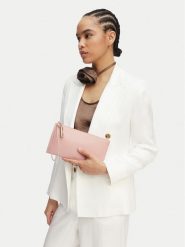 Furla Torebka Iride M WE00890 ARE000 CN 4355S Różowy. Czerwone torebki klasyczne damskie Furla, bez wzorów, ze skóry, bez dodatków. Za 519.99 zł.