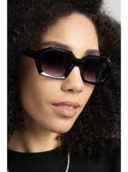Lucky Bees Damskie okulary przeciwsłoneczne w kolorze czarno-fioletowym rozmiar: onesize. Czarne okulary przeciwsłoneczne damskie Lucky Bees. Za 46.95 zł.