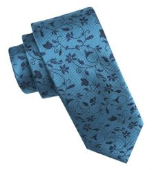 Elegancki i Modny Męski Krawat - Angelo di Monti - Kwiaty na Niebieskim Tle. Niebieskie krawaty i muchy męskie Angelo di Monti, bez wzorów, z tkaniny, eleganckie. Za 45.00 zł.
