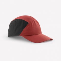 Czapka turystyczna z daszkiem Quechua Hike 500. Brązowe czapki męskie FORCLAZ, w ażurowe wzory, z materiału. Za 39.99 zł.