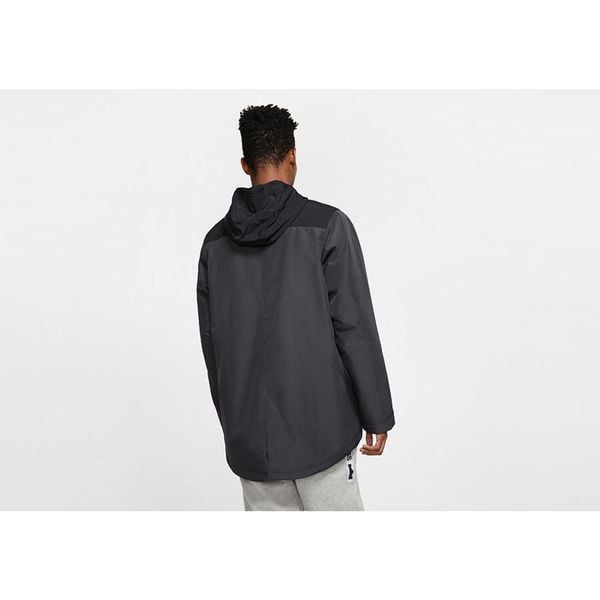 Kurtka męska nike lebron protect basketball jacket black. Czarne kurtki treningowe męskie Nike, m, bez wzorów, do biegania. Za 599.00 zł.