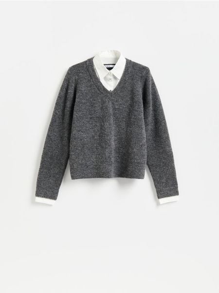 Sweter z domieszką alpaki - ciemnoszary. Szare swetry klasyczne damskie Reserved, l, z dzianiny, bez kołnierzyka. Za 139.99 zł.
