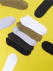 Skarpetki 5 pack - szary. Szare skarpetki męskie Sinsay, bez wzorów. Za 11.99 zł.