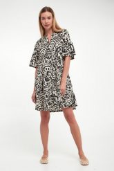 Sukienka jedwabna Ely WEEKEND MAX MARA. Sukienki damskie Weekend Max Mara, s, bez wzorów, z jedwabiu, bez kołnierzyka, bez ramiączek. W wyprzedaży za 759.20 zł.