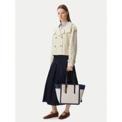 Torebka Tommy Hilfiger. Białe torebki klasyczne damskie Tommy Hilfiger, bez wzorów, bez dodatków. Za 1,099.00 zł.