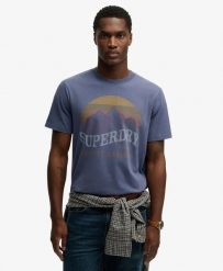 Superdry Outdoors Mountain Relaxed T-Shirt z bawełny organicznej — krój Relaxed. Niebieskie t-shirty damskie Superdry., s, bez wzorów, z bawełny, bez kołnierzyka. Za 186.50 zł.