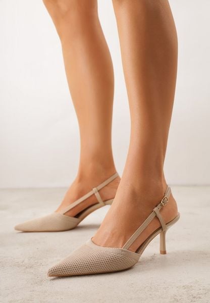 Beżowe Ażurowe Sandały na Szpilce Typu Slingback Pavidia. Brązowe sandały damskie Renee, w ażurowe wzory, z koronki, bez obcasa, na szpilce. Za 99.99 zł.