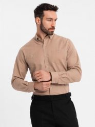 Koszula męska lniana z klasycznym kołnierzykiem i kieszeniami REGULAR FIT – jasnobrązowa V7. Brązowe koszule męskie Ombre Clothing, na lato, l, z aplikacjami, z bawełny, bez kołnierzyka, bez ramiączek. W wyprzedaży za 164.99 zł.