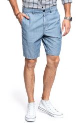 SPODENKI LEE SLIM CHINO SHORT WASHED STRIPE L73HKREV 112120594. Niebieskie szorty męskie Lee, z materiału, bez kołnierzyka. Za 159.99 zł.