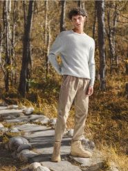 Buty trekkingowe - beżowy. Brązowe buty trekkingowe męskie Sinsay, za kostkę, bez zapięcia. Za 139.99 zł.