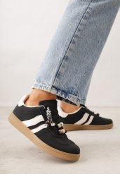 Czarne Sneakersy Typu Tenisówki Ozdobione Koralikami Daemeli. Czarne trampki i tenisówki damskie Renee, bez wzorów, z jeansu. Za 99.99 zł.