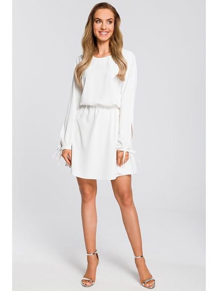 Made of emotion Sukienka w kolorze białym rozmiar: XL. Białe sukienki damskie Made Of Emotion, xl, bez wzorów, bez kołnierzyka, bez ramiączek, mini. Za 73.93 zł.