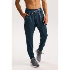 Męskie spodnie dresowe Rough Radical Dynamic Pro Joggers Men. Czarne spodnie dresowe męskie ROUGH RADICAL, z dresówki. W wyprzedaży za 144.42 zł.