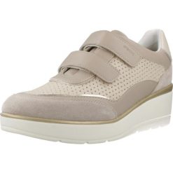 Buty GEOX D ILDE Jasnobrązowy. Brązowe obuwie trekkingowe damskie Geox. Za 282.99 zł.
