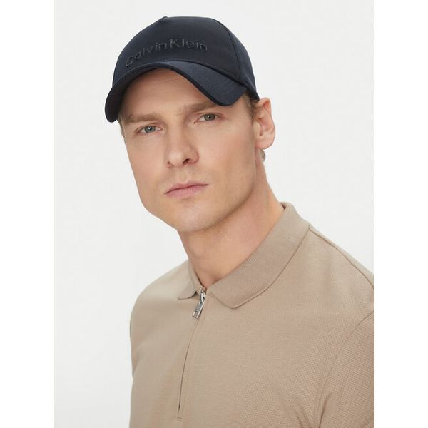 Czapka z daszkiem Calvin Klein. Niebieskie czapki męskie CALVIN KLEIN, bez wzorów. Za 119.99 zł.