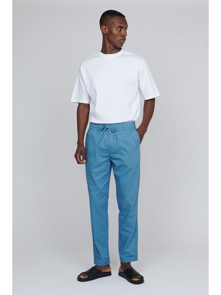 Matinique Spodnie chino w kolorze błękitnym rozmiar: W32/L32. Niebieskie spodnie materiałowe męskie Matinique, bez wzorów. Za 104.99 zł.