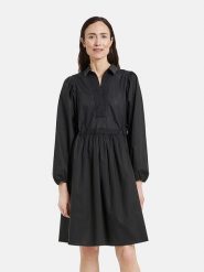 Gerry Weber Sukienka w kolorze czarnym rozmiar: 42. Czarne sukienki damskie Gerry Weber, na co dzień, bez wzorów, z bawełny, bez kołnierzyka, bez ramiączek, midi, proste. Za 325.45 zł.