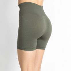 Spodenki sportowe damskie Xtreme Sportswear. Zielone spodenki sportowe damskie XTREME, z elastanu, na fitness i siłownię. Za 133.99 zł.