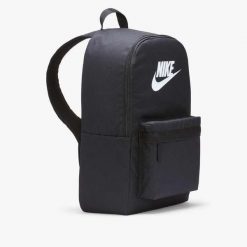 Plecak Nike Heritage 25L, Dla obu płci. Czarne plecaki damskie Nike, bez wzorów, z materiału. Za 139.99 zł.