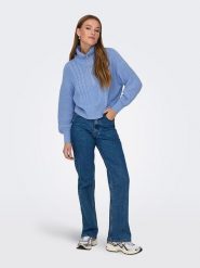 ONLY Sweter w kolorze błękitnym rozmiar: M. Niebieskie golfy damskie Only, m, bez wzorów, ze splotem, bez ramiączek. Za 132.05 zł.