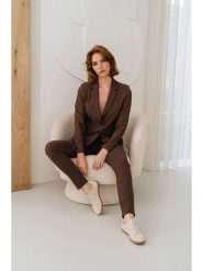 &Co Woman Spodnie "Penny" w kolorze brązowym rozmiar: 3XL. Brązowe spodnie materiałowe damskie &Co Woman, bez wzorów, z materiału. Za 244.80 zł.