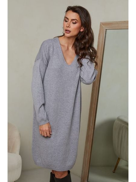 Joséfine Sukienka dzianinowa "Ibrany" w kolorze szarym rozmiar: XL. Szare sukienki damskie Joséfine, xl, bez wzorów, z dzianiny, bez kołnierzyka, bez ramiączek, midi. Za 143.99 zł.