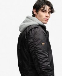Superdry Kurtka Hooded MA1 Bomber z recyklingowanego nylonu. Czarne kurtki damskie Superdry., xl, z aplikacjami, z materiału, bez kaptura. Za 581.75 zł.
