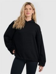 4F Bluza dresowa nierozpinana z kapturem damska - czarna M. Czarne bluzy z kapturem damskie 4f, m, z dresówki. W wyprzedaży za 149.99 zł.