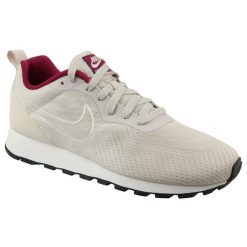 Buty sportowe damskie Nike Md Runner 2 Eng Mesh. Czerwone buty sportowe na co dzień damskie Nike, bez wzorów, z materiału, trekkingowe, Nike MD Runner. Za 159.99 zł.