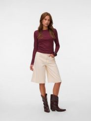 Vero Moda Koszulka w kolorze bordowym rozmiar: XS. Czerwone bluzki damskie Vero Moda, xs, bez wzorów, prążkowane, bez kołnierzyka. Za 73.95 zł.