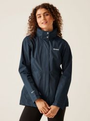 Regatta Kurtka przeciwdeszczowa "Daysha" w kolorze granatowym rozmiar: 40. Niebieskie kurtki przeciwdeszczowe damskie Regatta, bez kaptura. Za 148.26 zł.