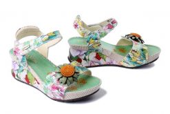 LAURA VITA 0006871 Barry 36 vert, sandały damskie. Zielone sandały damskie Laura Vita, bez wzorów, ze skóry, bez obcasa, na koturnie. Za 374.90 zł.