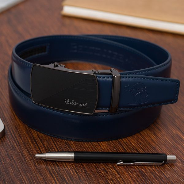 Pasek męski skórzany klamra automatyczna granatowy Beltimore A47 : Kolory - granatowy, Rozmiar pasków - r.115-130 cm. Niebieskie paski męskie bez wzorów, ze skóry, wizytowe. Za 71.40 zł.