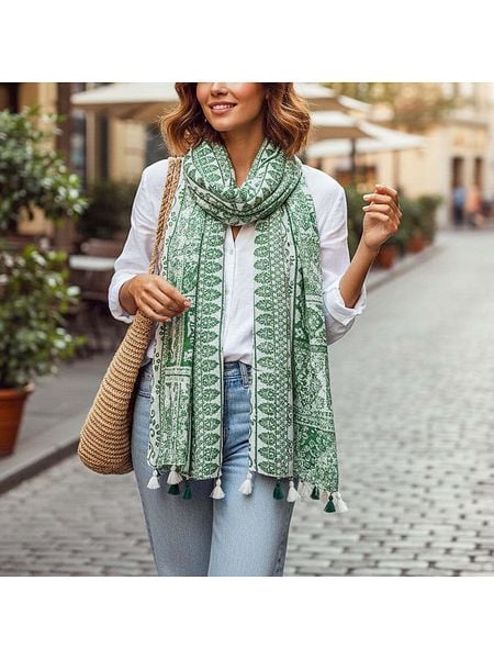 MENTHE À L'O Szal w kolorze zielono-białym - 170 x 85 cm rozmiar: onesize. Zielone szaliki i kominy damskie MENTHE À L'O, z aplikacjami, z bawełny. Za 131.74 zł.