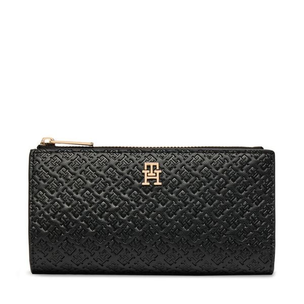 Portfel Tommy Hilfiger. Czarne portfele damskie Tommy Hilfiger, bez wzorów. Za 289.99 zł.