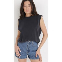 Czarny Top z Bawełny Phaelina. Czarne topy damskie Born2be, l, bez wzorów, z bawełny, bez kołnierzyka. Za 29.99 zł.