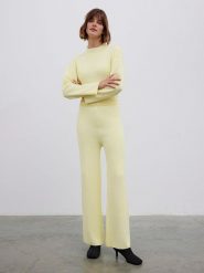 BGN Spodnie w kolorze żółtym rozmiar: 40. Żółte spodnie materiałowe damskie BGN, bez wzorów, z materiału. Za 78.99 zł.