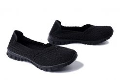 ROCK SPRING Carioca black, półbuty letnie damskie. Czarne półbuty damskie Rock Spring, bez wzorów, rockowe, bez obcasa. Za 204.90 zł.