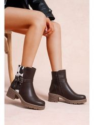 Foreverfolie Botki w kolorze brązowym rozmiar: 37. Brązowe botki damskie Foreverfolie, bez obcasa, bez zapięcia. Za 130.99 zł.