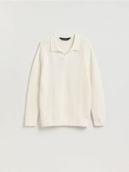 Strukturalny sweter polo - biały. Białe swetry męskie Reserved, l, bez wzorów, z bawełny, bez kołnierzyka. Za 139.99 zł.