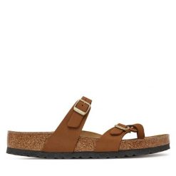 Japonki Birkenstock. Brązowe klapki damskie Birkenstock, bez wzorów, bez obcasa. Za 599.99 zł.