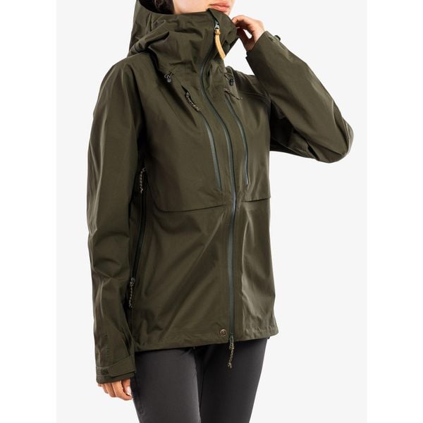Kurtka damska Fjallraven Keb Eco-Shell Jacket. Zielone kurtki damskie Fjällräven, bez wzorów, bez kaptura. Za 2,331.50 zł.