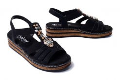 RIEKER 62949-00 black, sandały damskie. Czarne sandały damskie Rieker, bez wzorów, bez obcasa, na koturnie. Za 239.92 zł.