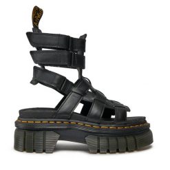 Sandały Dr. Martens. Czarne sandały damskie Dr. Martens, bez wzorów, bez obcasa, na płaskiej podeszwie. Za 899.99 zł.
